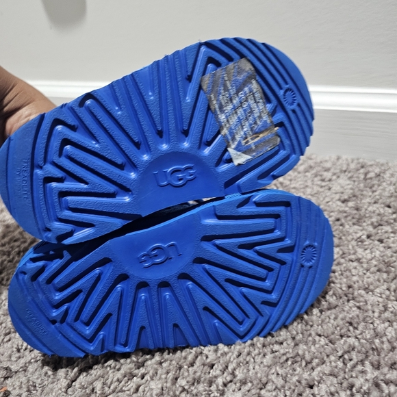 UGGS Blue Neumel Kids Boots Size 10 Toddler - Picture 6 of 10